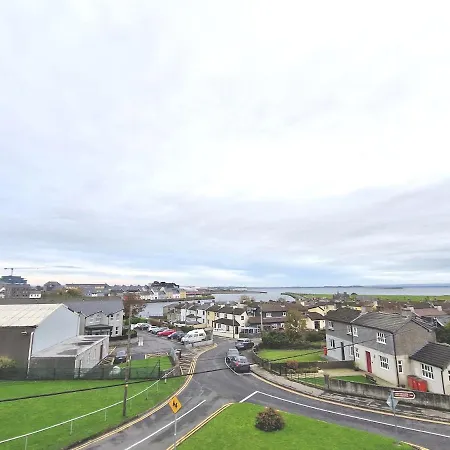 The Claddagh Ring, 2 Bed Apt, Centre Apartment